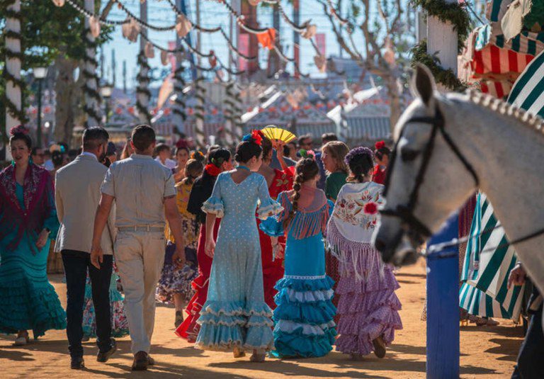 Sanz pide al Gobierno que deje de "castigar a Sevilla" y ceda los Gordales para la Feria