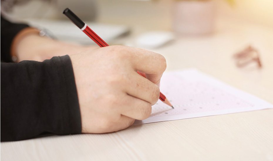 Los mayores de 18 y 20 años que quieran examinarse de la ESO y el Bachiller se deben inscribir antes del 17 de febrero