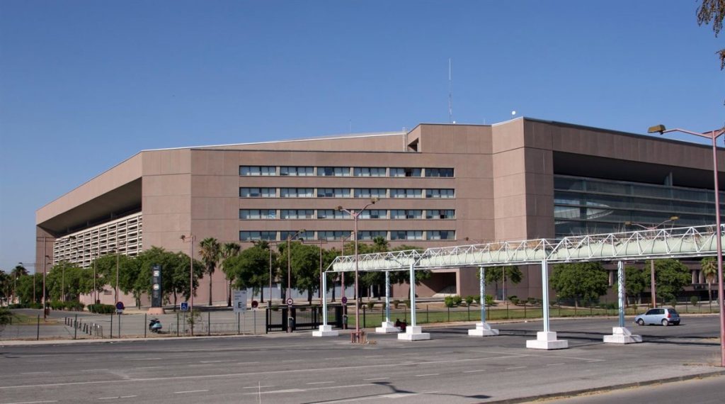 La Junta convoca un consejo extraordinario de La Cartuja tras la imputación del gerente por presuntas comisiones