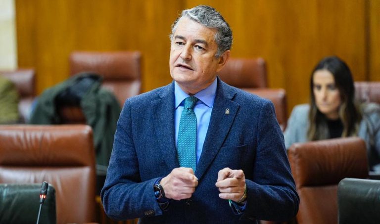 El consejero de Sanidad, Presidencia y Emergencias, Antonio Sanz.