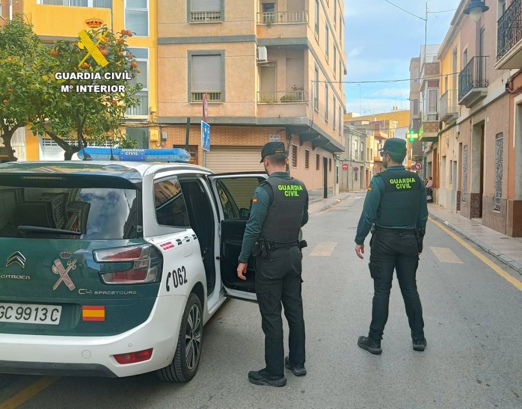 Una vivienda en Gerena recibe más de veinte disparos en la fachada sin causar heridos
