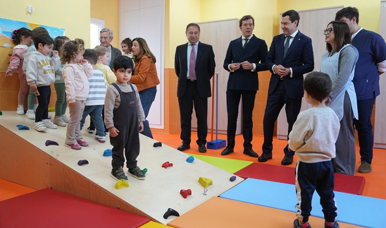 Moreno durante la visita a los Molares.