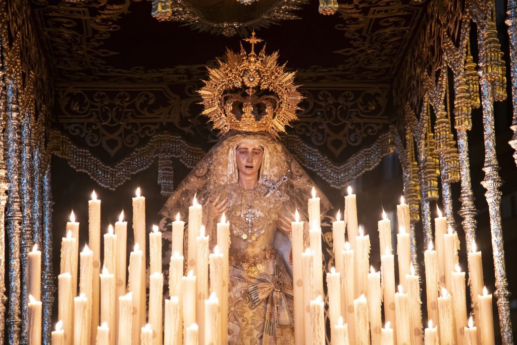 La Virgen de los Dolores del Cerro recibe un triduo extraordinario por su centenario