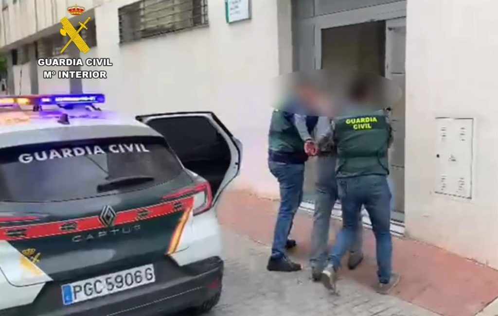 La Guardia Civil desmantela una banda criminal que cometió 31 robos en viviendas del Aljarafe