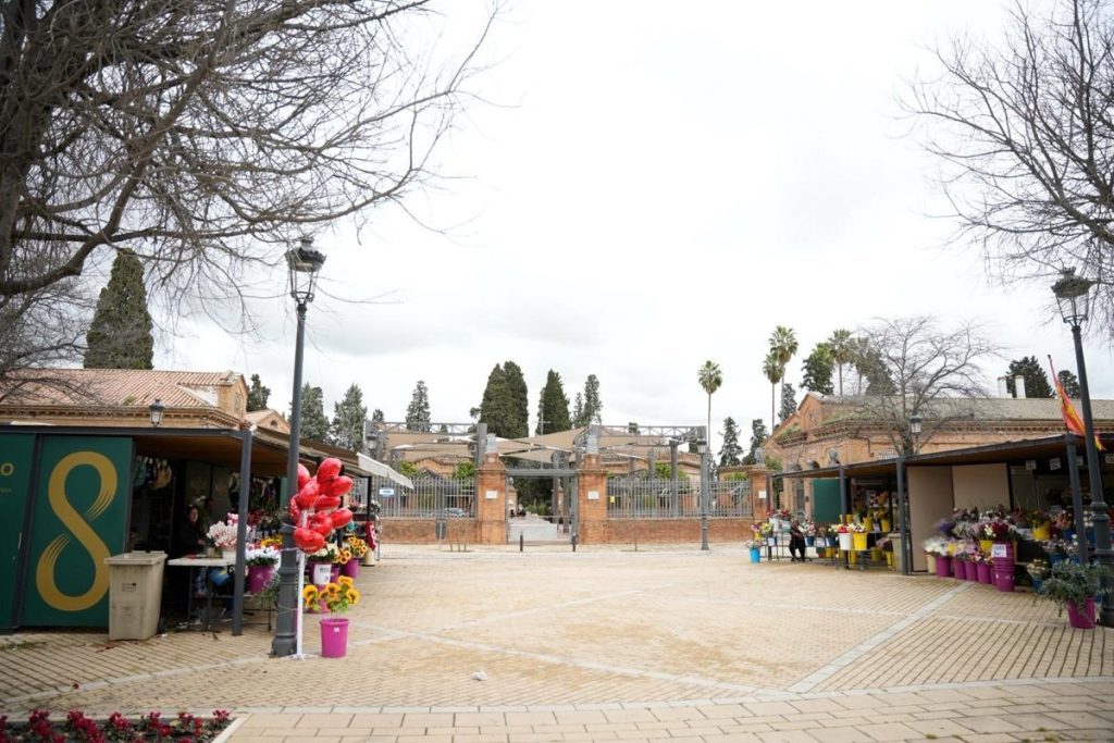 Sepulturero en Puebla De Cazalla: 1.730€/mes y contrato temporal