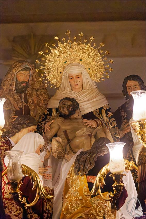 La Sagrada Mortaja inicia el proceso para coronar canónicamente al Señor Descendido y la Virgen de la Piedad