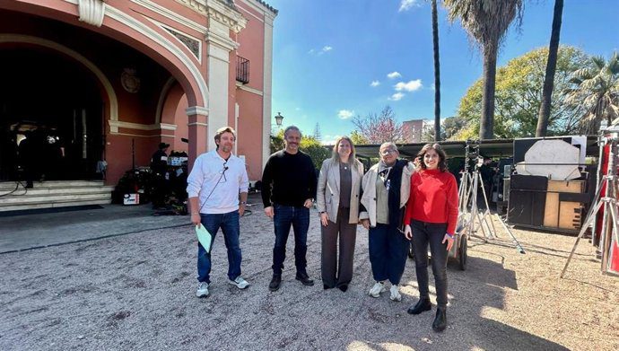 Netflix elige Sevilla para rodar 'La edad de la inocencia', una miniserie basada en Edith Wharton