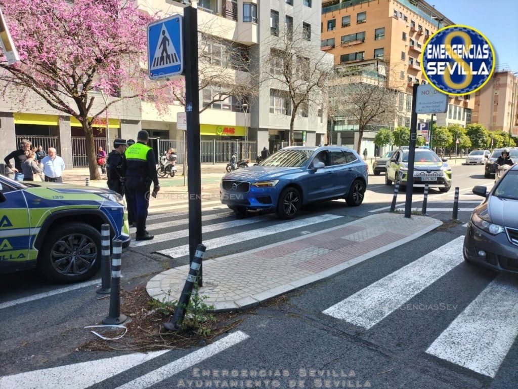 Un menor de 12 años resulta herido en un accidente de bicicleta en la Avenida de la Buhaira