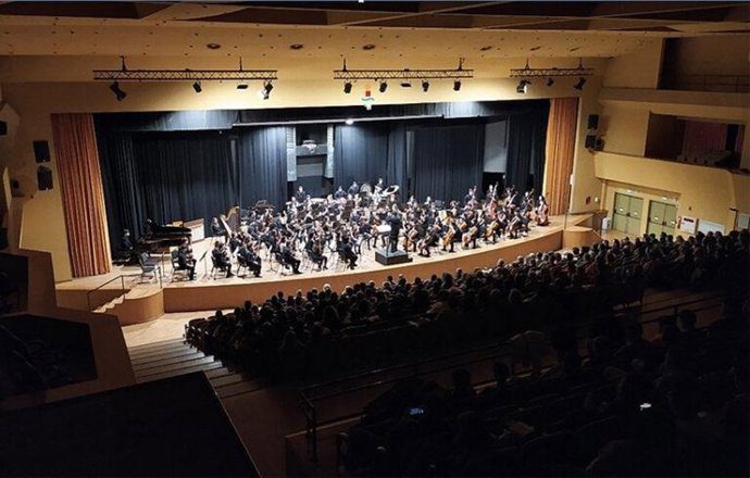 La Orquesta Sinfónica Conjunta explora la reinterpretación del repertorio clásico en un nuevo concierto