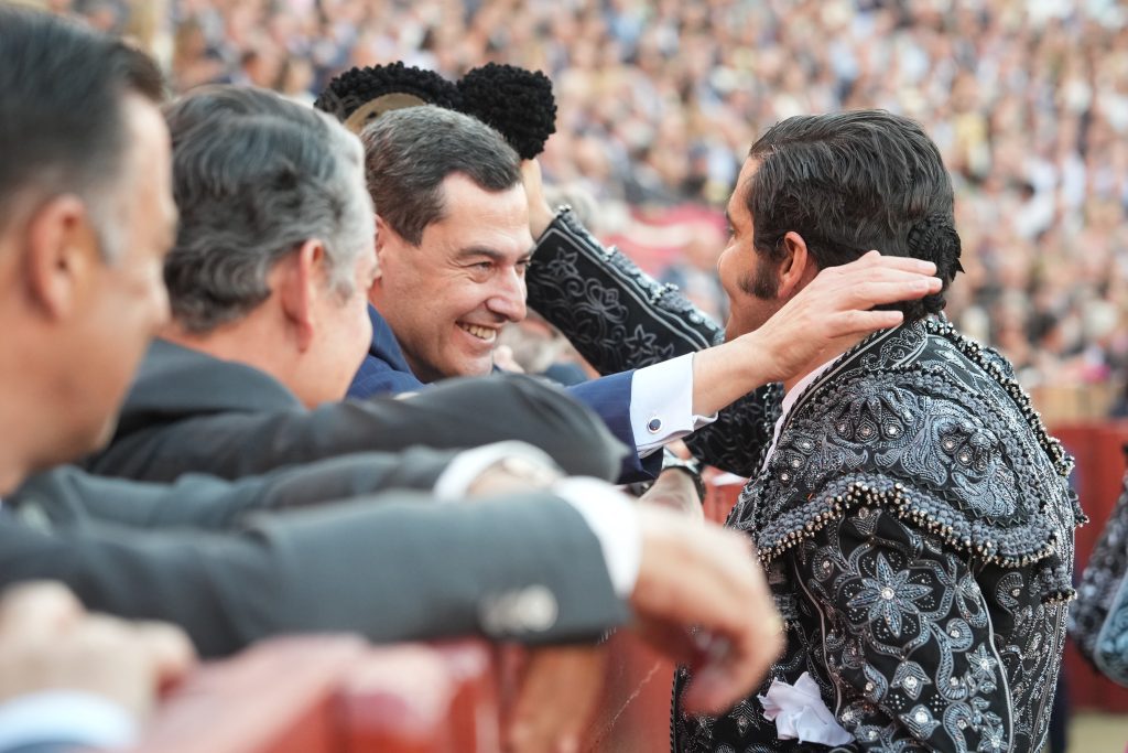 Moreno ve a Morante "optimista" tras la cogida en la Maestranza y "pensando en volver"
