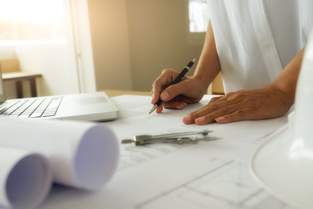 Arquitecto Técnico en Camas: 4.000€/mes y contrato temporal