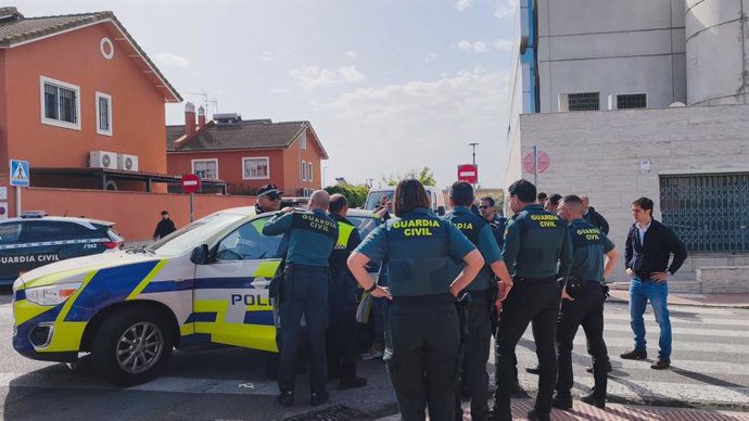 Detenido en Bormujos un 'peligroso delincuente' tras huir de la Guardia Civil y causar un accidente