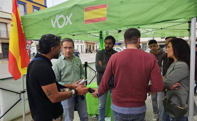 Vox denuncia en Cantillana una "invasión migratoria" que afecta a los sevillanos