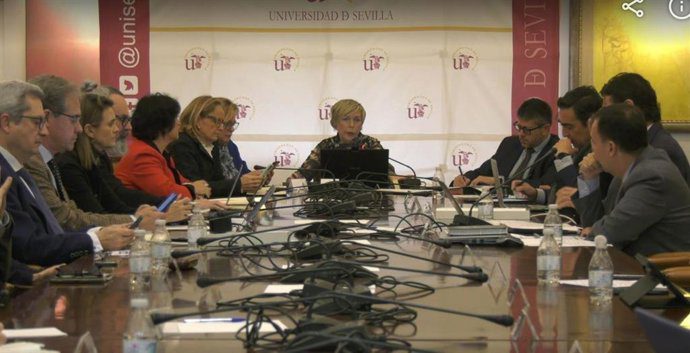 La US plantea un ajuste de 16 millones con menos grupos y cierre de centros por la tarde