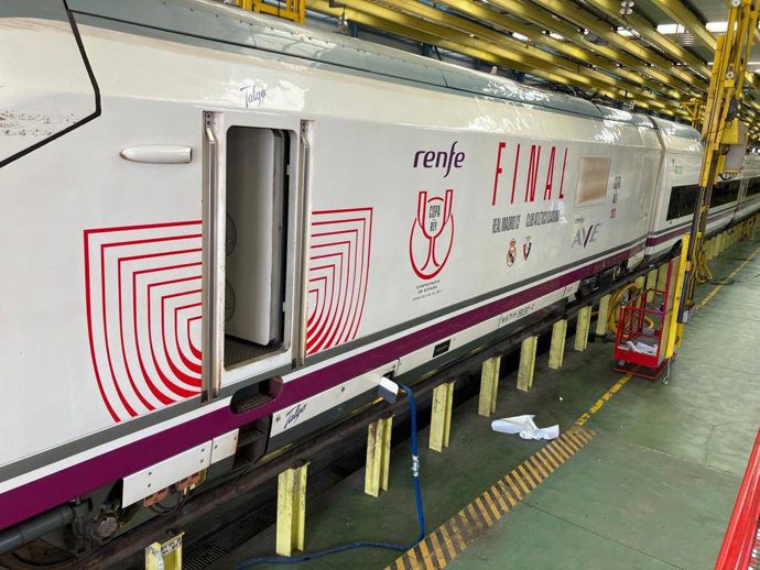 Renfe oferta 3.000 plazas en trenes especiales y 4.000 adicionales para la final de Copa en Sevilla