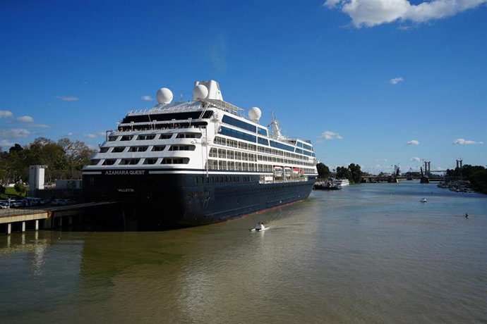 Sevilla recibirá 3 cruceros y más de 500 pasajeros durante la Feria de Abril