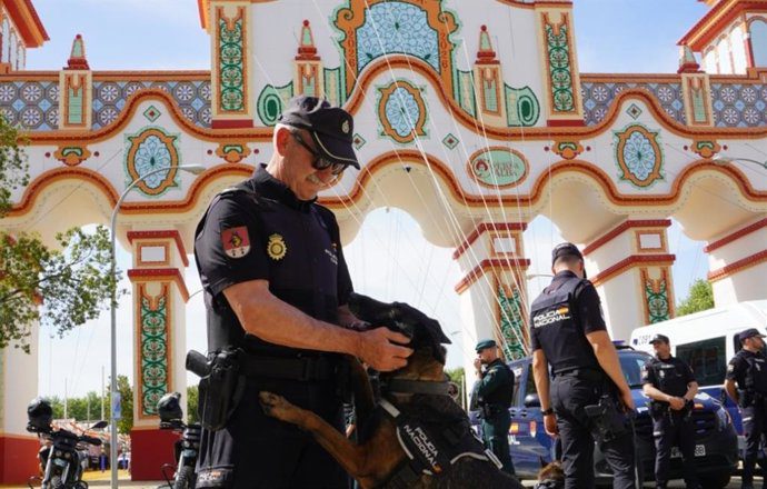La Policía Nacional lanza consejos para evitar robos en la Feria de Abril
