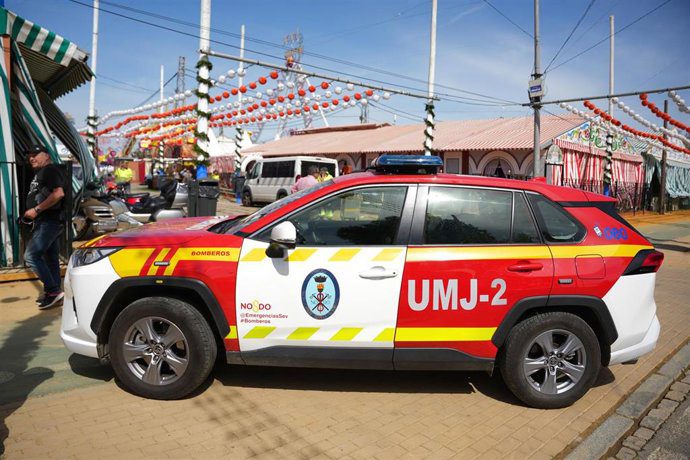 Un joven resulta herido grave en Sevilla al manipular un cuadro eléctrico para ocultar sus llaves antes de ir a la Feria