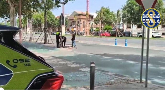 Ciclista de 60 años, grave tras ser atropellada en la avenida de Torneo de Sevilla