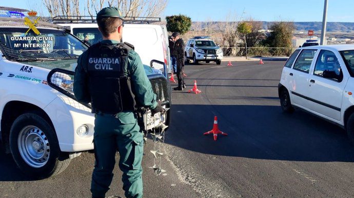 Un kilo de hachís incautado y dos detenidos en operaciones de la Guardia Civil en la provincia de Sevilla