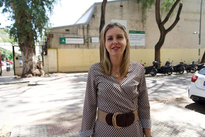 Vox Sevilla promete sacar la ideología de las aulas y dar más autoridad a las familias