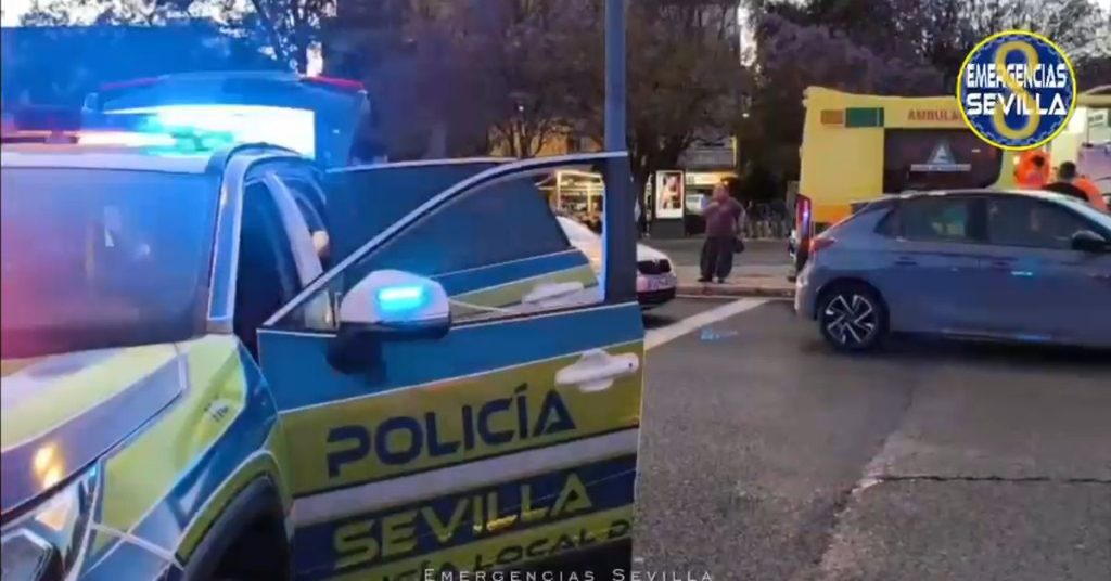 Nueve heridos, cinco civiles y cuatro policías, en una persecución policial en Sevilla