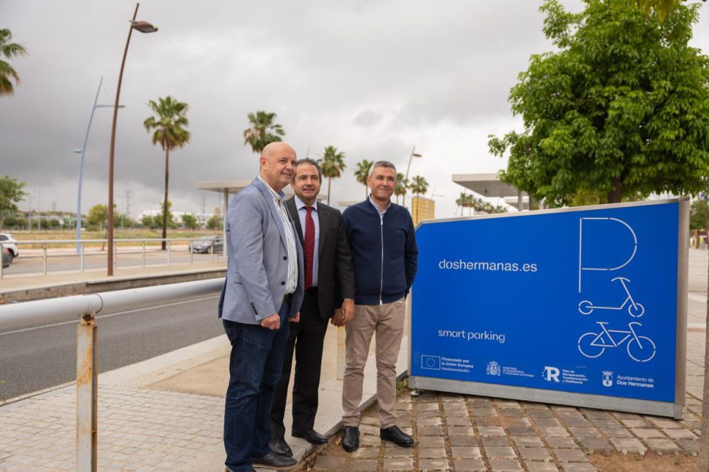 Dos Hermanas estrena 300 plazas de aparcamiento gratuito para bicis, la mayor red de Andalucía