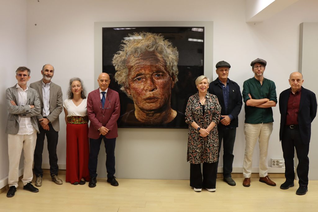 Viggo Mortensen presenta en el CICUS de la US la obra póstuma de Kevin Power