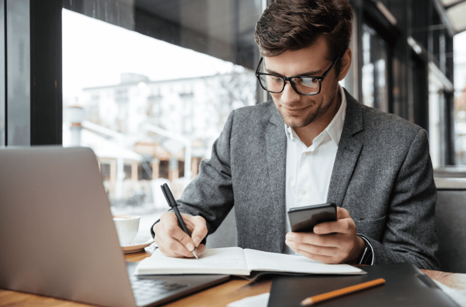 Personal de Gestión Administrativa en Sevilla: 2.505€/mes