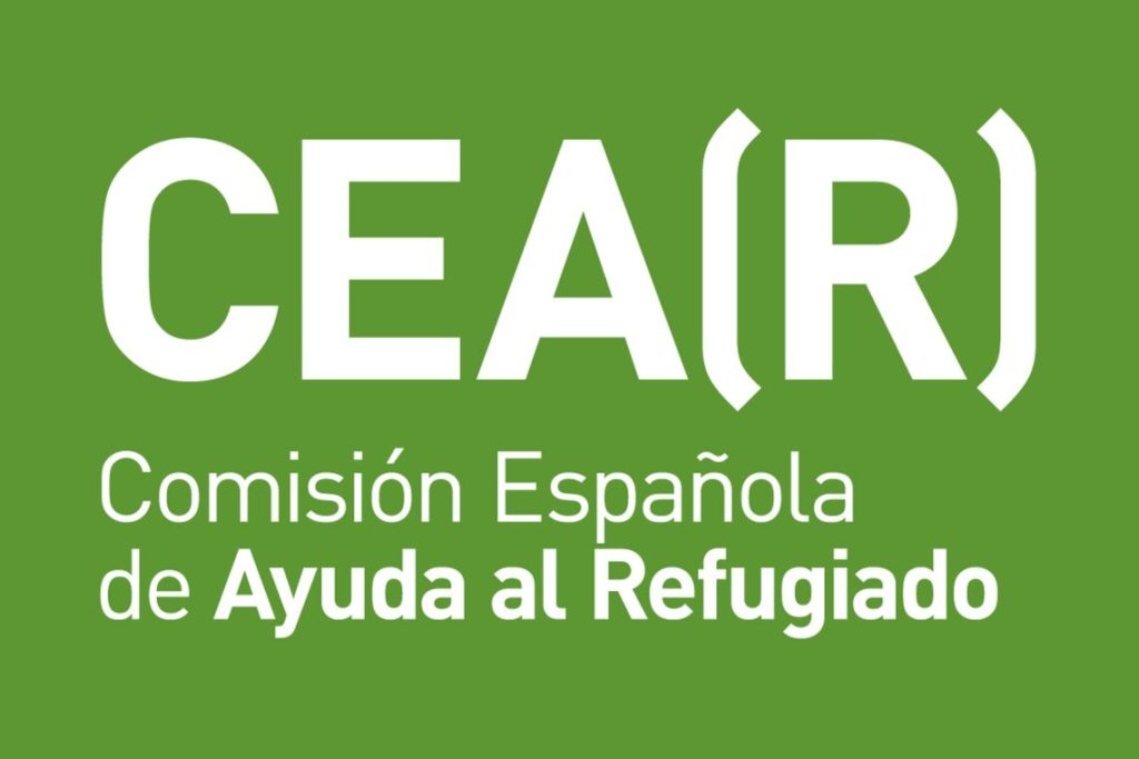 CEAR Sevilla recibe la Medalla de la Ciudad por su labor en la regularización de migrantes