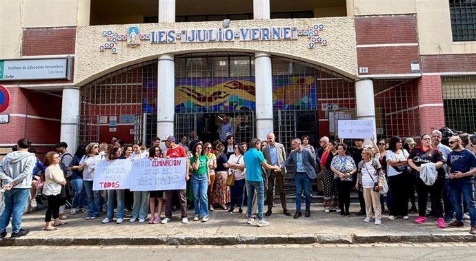 PSOE de Sevilla denuncia la eliminación de 3.000 aulas públicas en Andalucía