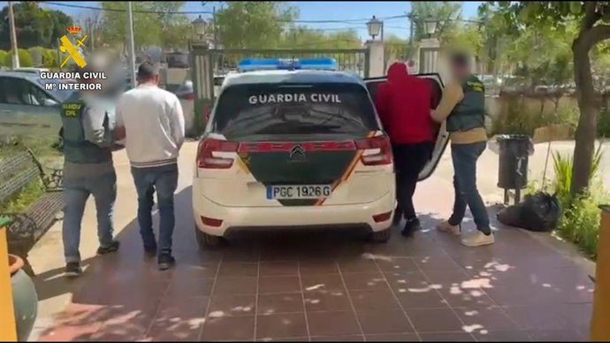 Dos detenidos en Sevilla por el robo de un remolque agrícola y falsedad documental
