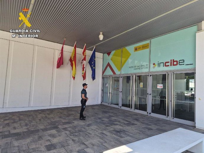 Presunto estafador de más de 30.000 euros por falsa oferta de empleo, a disposición judicial en Sevilla
