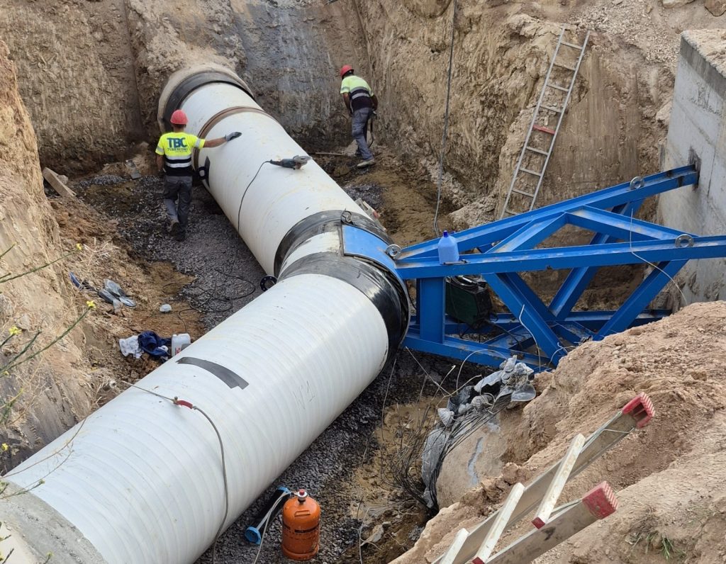 Aguas del Huesna completa obras de red de alta presión en Carmona con 7,59 millones