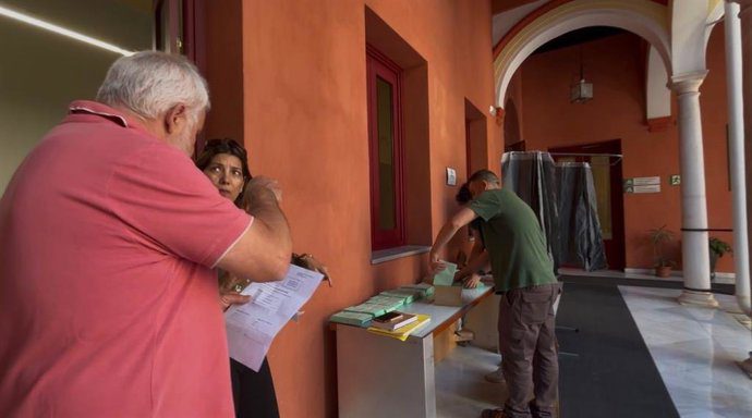 Sevilla moviliza 707 empleados municipales para las elecciones andaluzas desde hoy