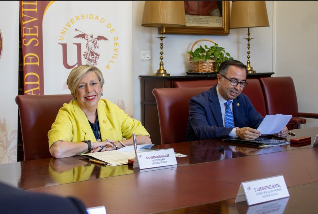La US y la Hermandad de la Macarena firman un convenio para impulsar actividades culturales y formativas en Sevilla