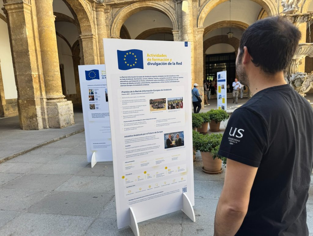 La US celebra 40 años de Andalucía en Europa con una exposición en el Rectorado de Sevilla