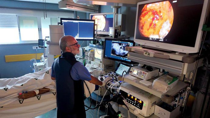 El Virgen Macarena de Sevilla renueva su Endoscopia con tecnología avanzada para diagnósticos