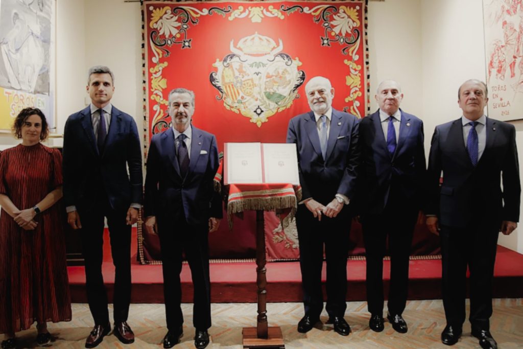 La Real Maestranza acoge la presentación de 'Linajes sevillanos medievales'
