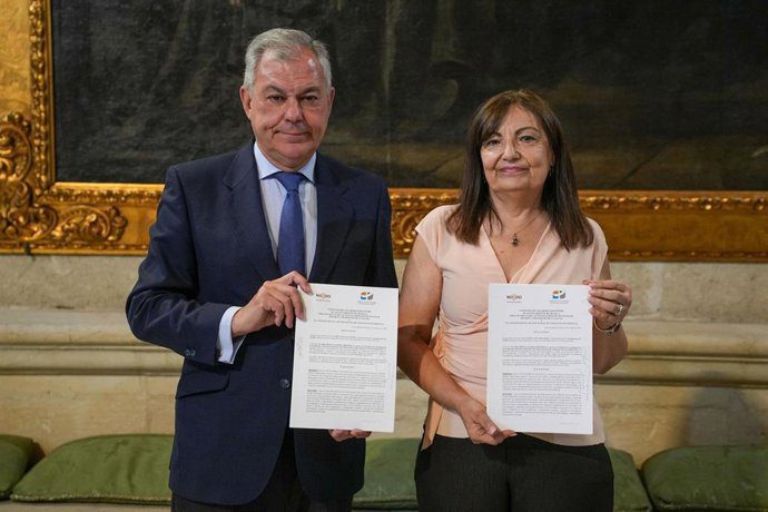Sevilla y el Colegio de Psicología firman un convenio para prevenir problemas de salud mental en jóvenes