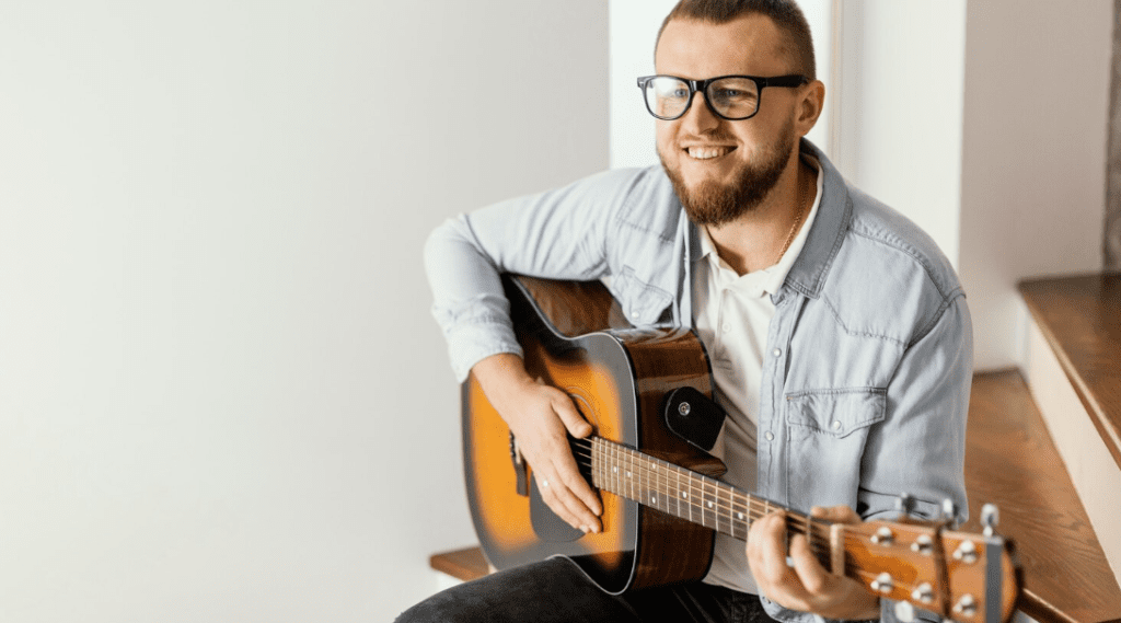 Profesor de Guitarra Clásica en Guillena: contrato de interinidad