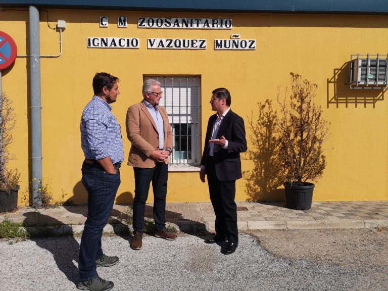 El PSOE denuncia el "abandono" del Zoosanitario de Sevilla con un congelador averiado un a&ntilde;o y falta de personal