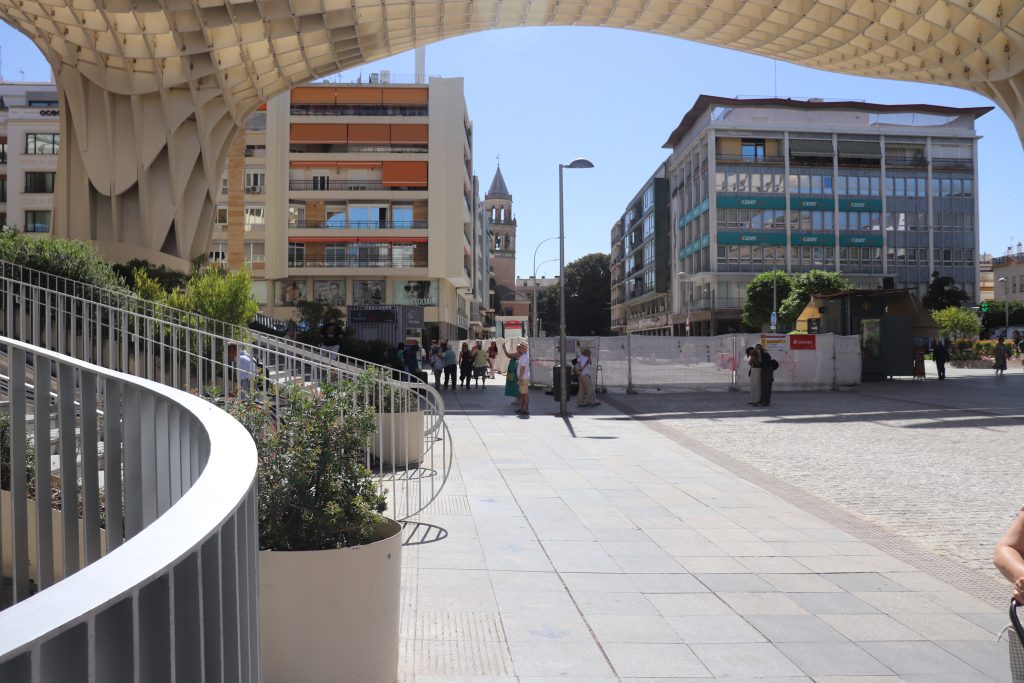 El Ayuntamiento corta la Puerta Osario un mes por las obras del tranvibús