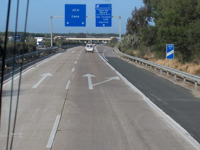 Sevilla, excluida del plan de carreteras estatal: 0 euros frente a los 216 millones de Catalu&ntilde;a
