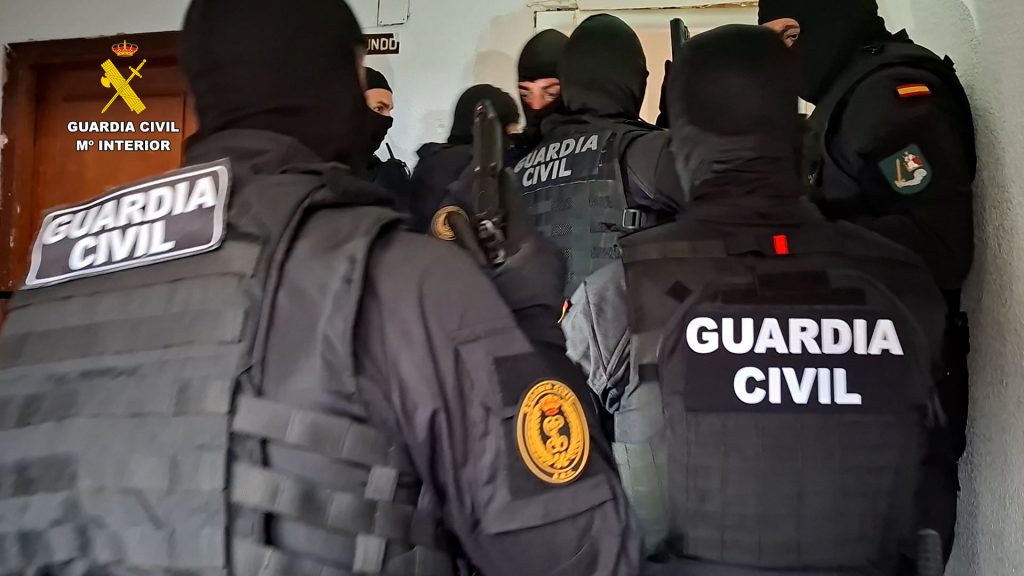 Nueve detenidos y 17 registros en Sevilla por desarticulación de grupo criminal que planeaba un 'vuelco' de droga
