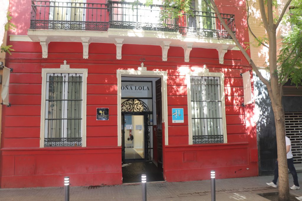 Hotel céntrico de Sevilla - Sebastián Canelo