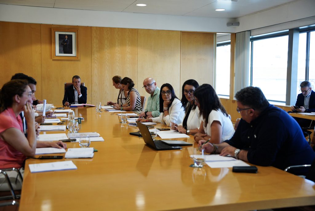La Diputación de Sevilla destina 2,1 millones de euros en proyectos para los jóvenes