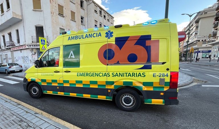El vuelco de un tren tur&iacute;stico en C&aacute;rtama (M&aacute;laga) deja 17 lesionados, 3 de ellos menores