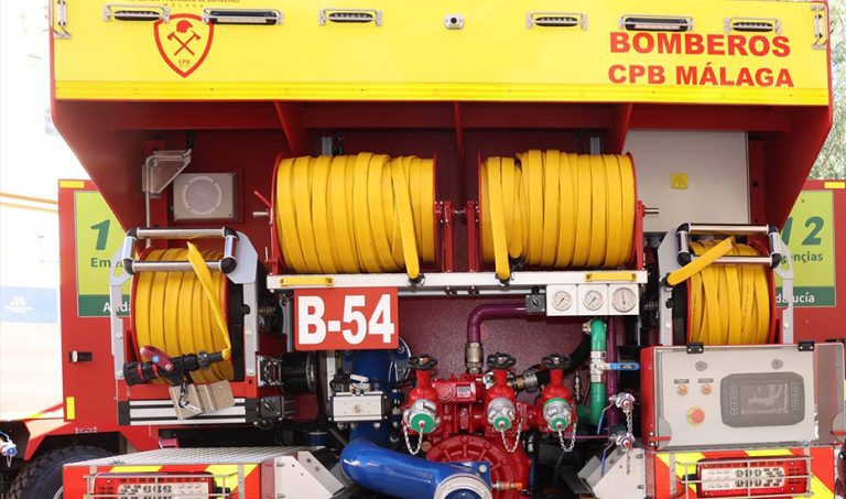 Ocho heridos en Sayalonga por deflagraci&oacute;n de bombona en restaurante malague&ntilde;o