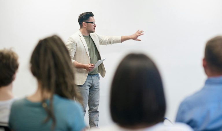 La Junta abre la evaluaci&oacute;n de complementos para 18.400 PDI universitarios andaluces